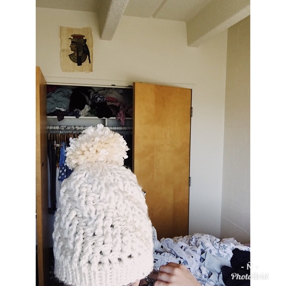 BUY 1 GET 50% OFF  HANDMADE WINTER HAR - Picture 4 of 5